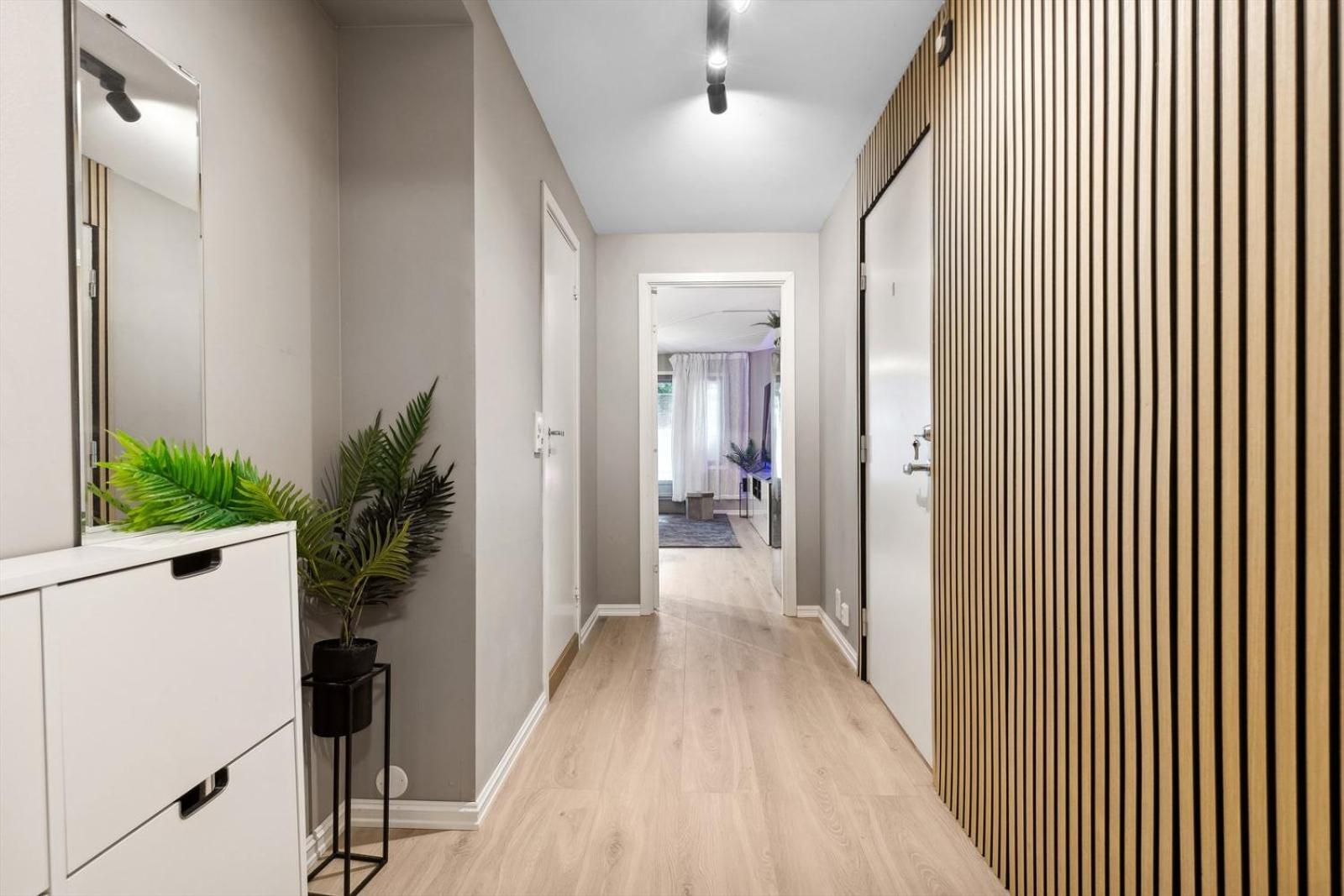 Luxurious Modern Room In Central Oslo - Eur 4K Expensive Bed And 82" Cinematic Tv Екстериор снимка